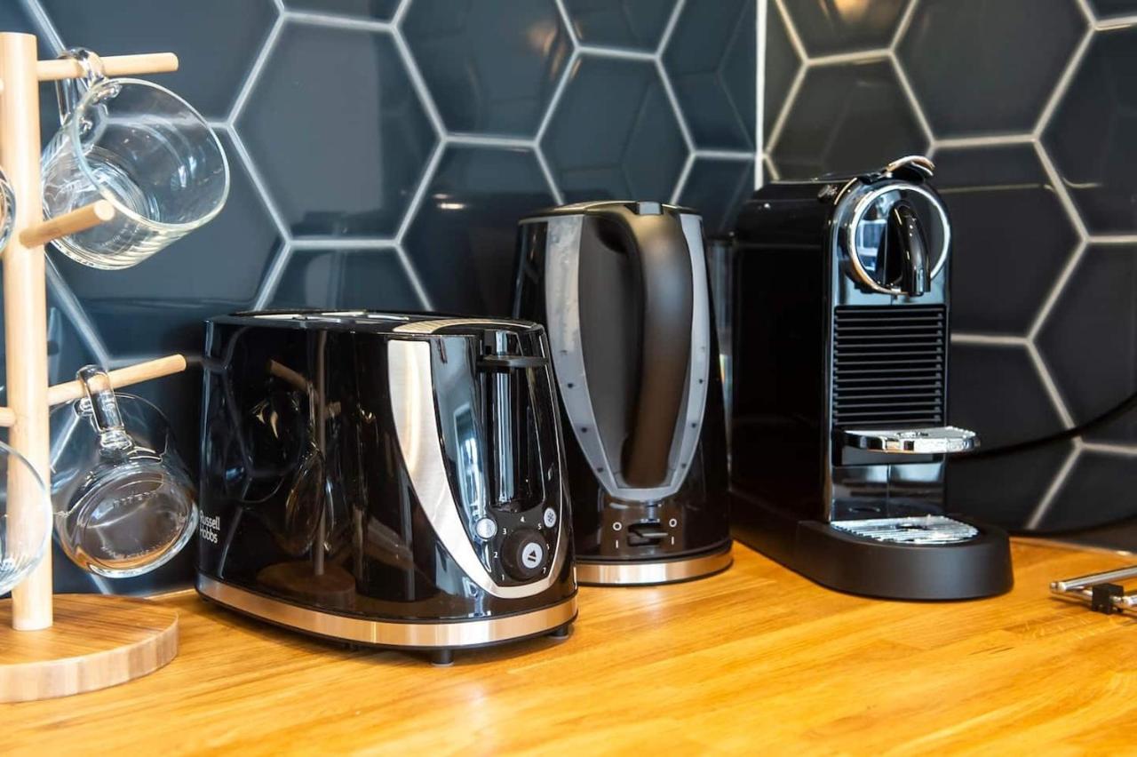 Upper Bow - Luxurious, Modern 1Br Apartment Near Castle EDI Buitenkant foto